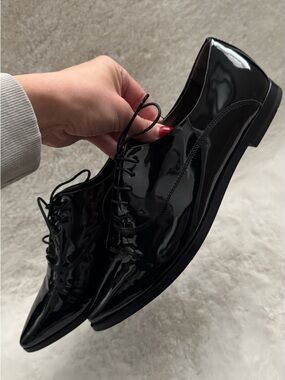 AGL Black Patent Leather Lace-Up Oxfords Pointed Toe Made in Italy